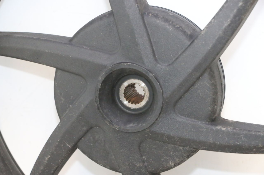 photo de CERCHIO POSTERIORE KYMCO SUPER 8 2T 50 (2007 - 2013) - Dettaglio del componente