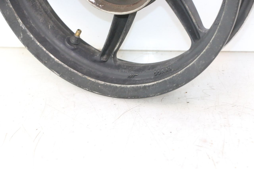 photo de CERCHIO POSTERIORE KYMCO SUPER 8 2T 50 (2007 - 2013) - Stato della superficie e materiale