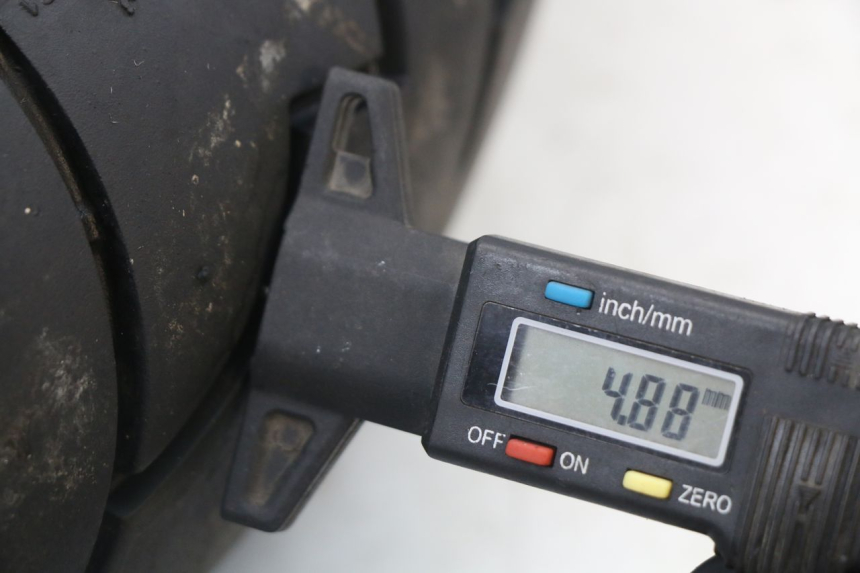 photo de CERCHIO POSTERIORE SUZUKI GS F 500 (2004 - 2007) - Angolazione alternativa