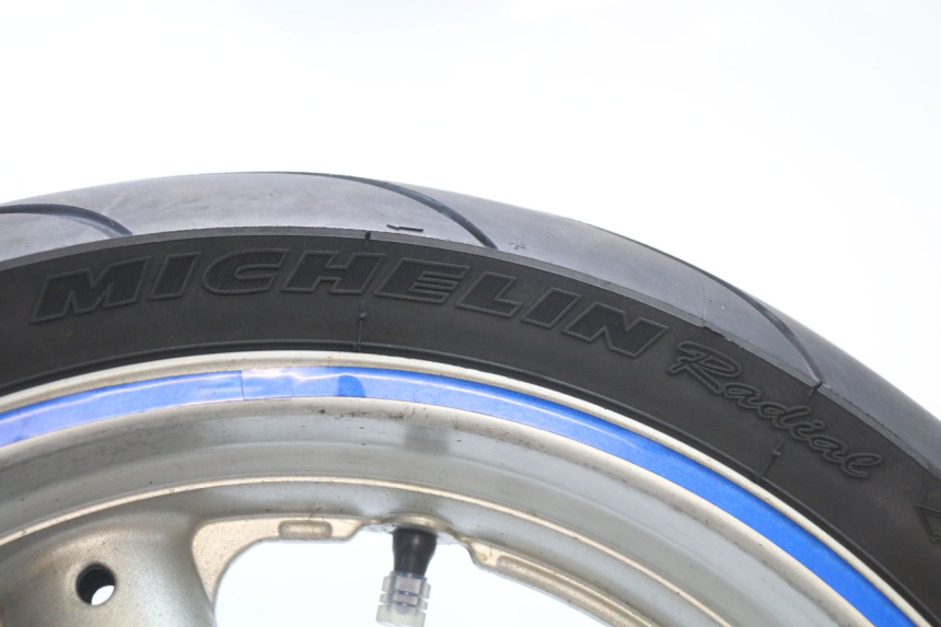 photo de CERCHIO POSTERIORE SUZUKI SV S 650 (1999 - 2002) - Caratteristiche distintive