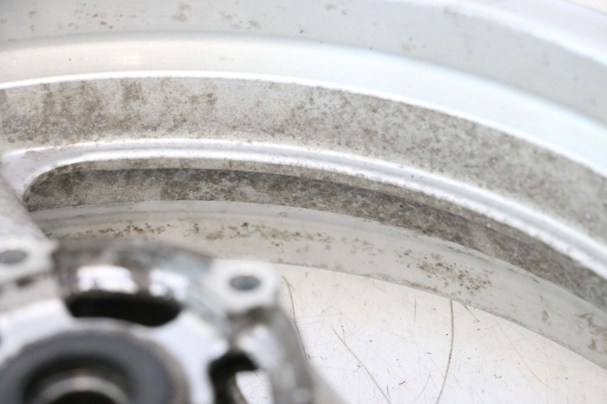 photo de CERCHIO POSTERIORE SUZUKI SV S 650 (2003 - 2009) - Zoom sullo stato d'uso