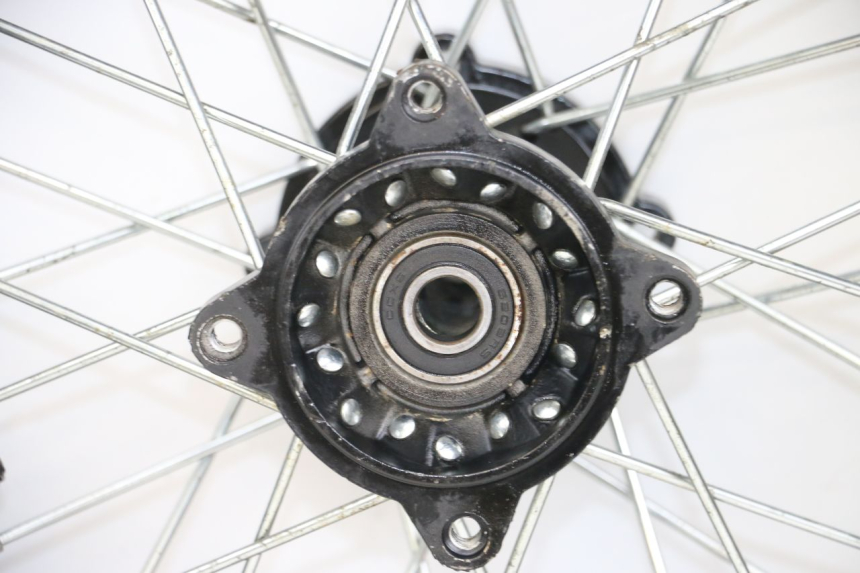 photo de CERCHIO POSTERIORE MINI MX SX 125 - Caratteristiche distintive