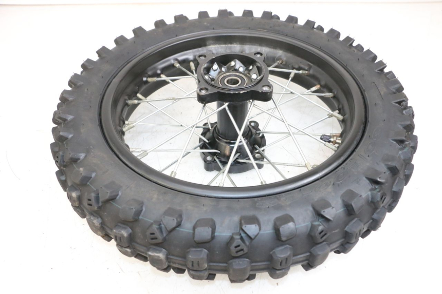 photo de CERCHIO POSTERIORE MINI MX SX 125 - Dettagli dei punti di fissaggio