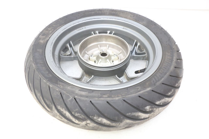 photo de CERCHIO POSTERIORE APRILIA SXR 50 (2021 - 2023) - Primo piano tecnico