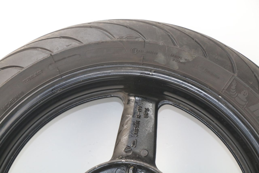 photo de CERCHIO POSTERIORE YAMAHA TDM ABS 900 (2002 - 2014) - Dettagli dei punti di fissaggio