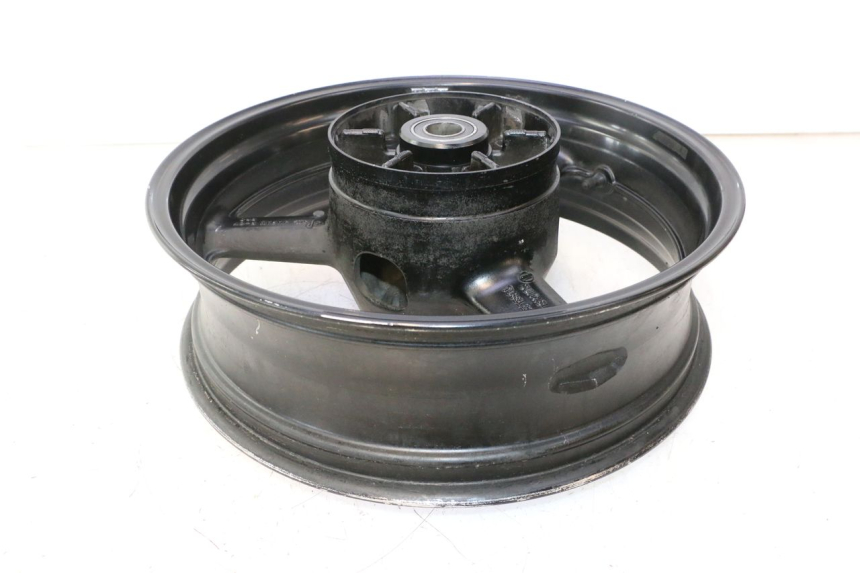 photo de CERCHIO POSTERIORE YAMAHA TDM ABS 900 (2002 - 2014) - Caratteristiche distintive