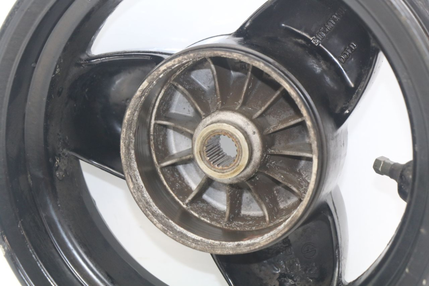 photo de CERCHIO POSTERIORE PEUGEOT TKR TREKKER FURIOUS 50 (2005 - 2014) - Primo piano tecnico