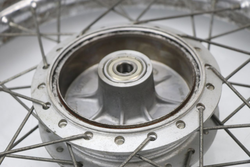 photo de CERCHIO POSTERIORE SUZUKI TU X TUX VOLTY 125 (1999 - 2001) - Dettaglio del componente