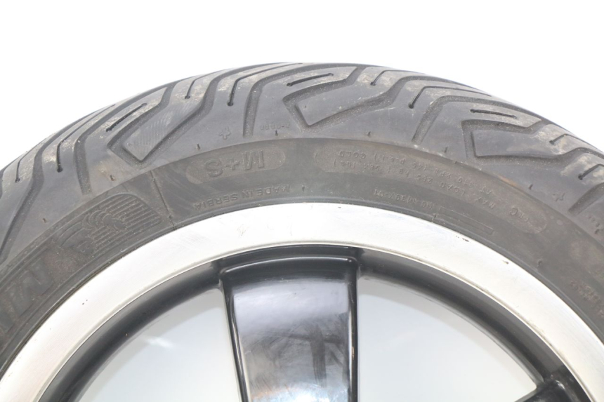 photo de CERCHIO POSTERIORE PIAGGIO VESPA GTS IGET ABS 125 (2017 - 2023) - Primo piano ad alta risoluzione