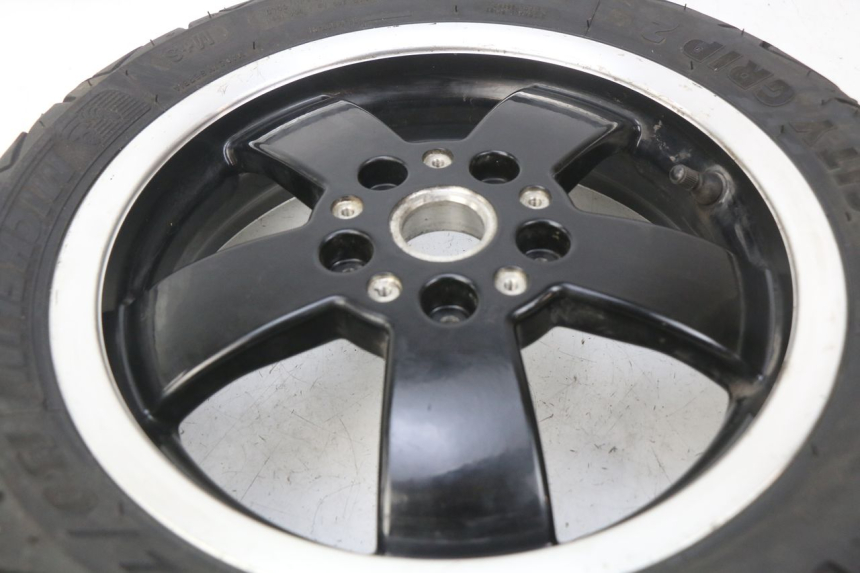 photo de CERCHIO POSTERIORE PIAGGIO VESPA GTS IGET ABS 125 (2017 - 2023) - Zoom sullo stato d'uso