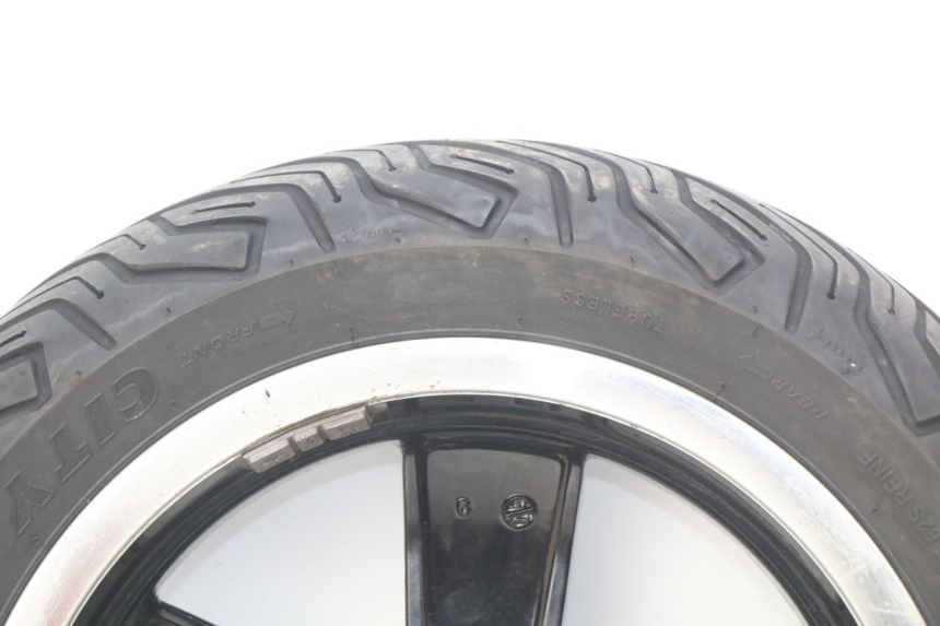 photo de CERCHIO POSTERIORE PIAGGIO VESPA GTS IGET ABS 125 (2017 - 2023) - Stato della superficie e materiale