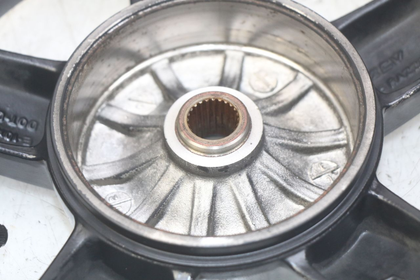 photo de CERCHIO POSTERIORE PIAGGIO VESPA S 2T 50 (2007 - 2014) - Stato della superficie e materiale