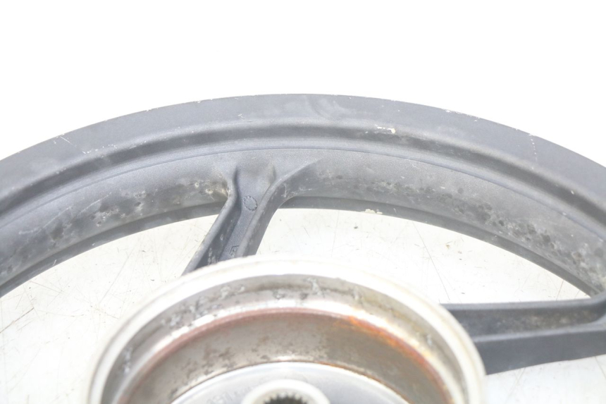 photo de CERCHIO POSTERIORE HONDA VISION NSC R 50 (2013 - 2015) - Zoom sullo stato d'uso