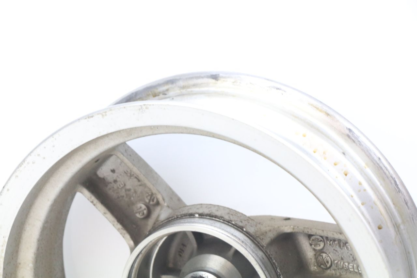 photo de CERCHIO POSTERIORE PEUGEOT VIVACITY NEW 4T 50 (2008 - 2017) - Primo piano tecnico