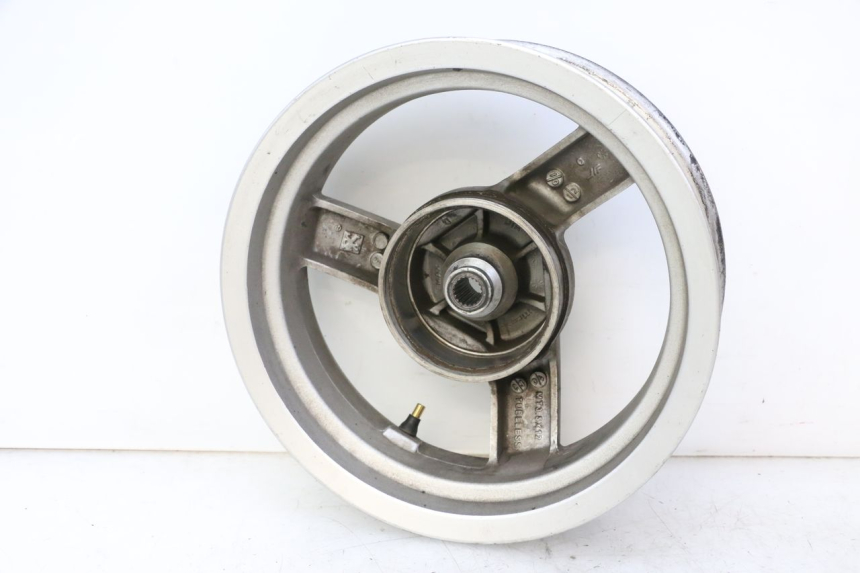 photo de CERCHIO POSTERIORE PEUGEOT VIVACITY NEW 4T 50 (2008 - 2017) - Dettaglio del componente