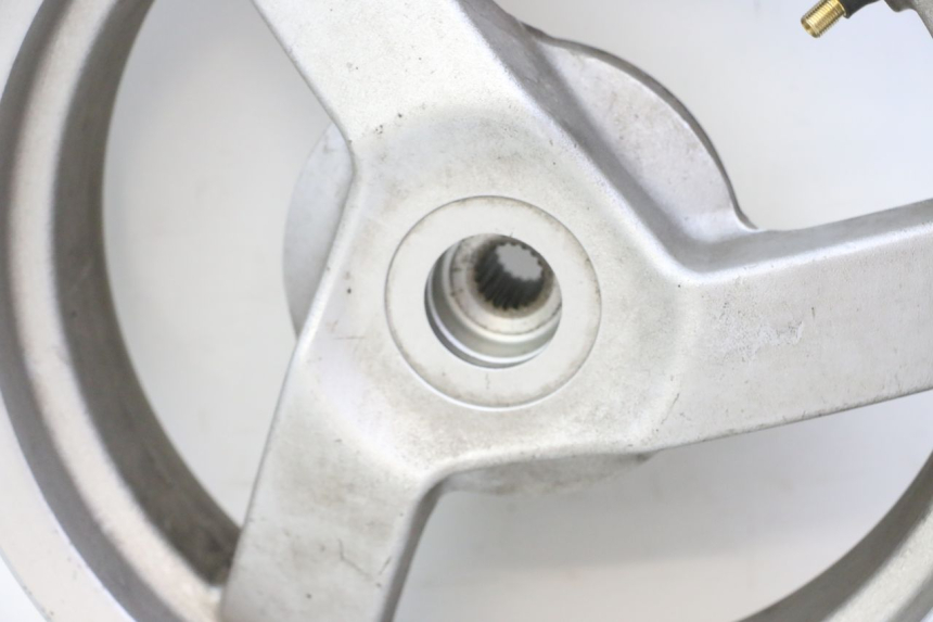 photo de CERCHIO POSTERIORE PEUGEOT VIVACITY NEW 4T 50 (2008 - 2017) - Ricambio usato controllato