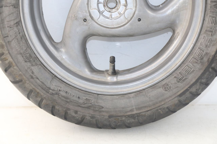 photo de CERCHIO POSTERIORE PEUGEOT VIVACITY 100 (1999 - 2008) - Caratteristiche distintive