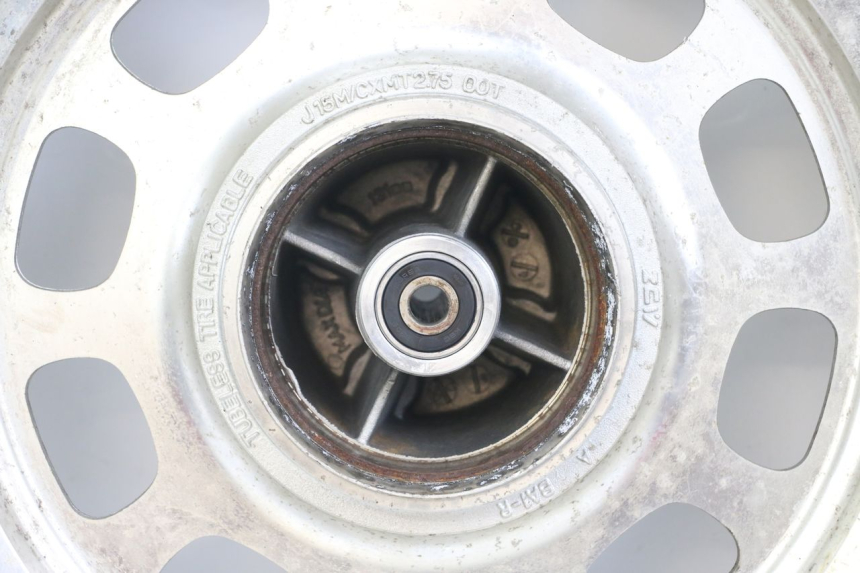 photo de CERCHIO POSTERIORE DAELIM VL DAYSTAR 125 (2000 - 2011) - Zoom sullo stato d'uso