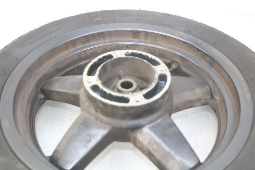 photo de CERCHIO POSTERIORE YAMAHA XMAX X-MAX 125 (2006 - 2009) - Zoom sullo stato d'uso