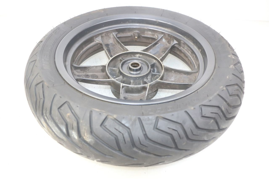 photo de CERCHIO POSTERIORE YAMAHA XMAX X-MAX 125 (2006 - 2009) - Primo piano tecnico