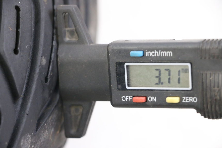 photo de CERCHIO POSTERIORE YAMAHA XMAX X-MAX 125 (2006 - 2009) - Zoom sullo stato d'uso