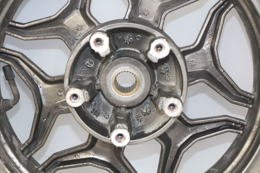 photo de CERCHIO POSTERIORE KYMCO X-TOWN XTOWN 125 (2016 - 2021) - Ispezione visiva dettagliata