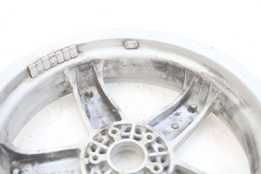 photo de CERCHIO POSTERIORE PIAGGIO X9 EVOLUTION 125 (2003 - 2007) - Caratteristiche distintive