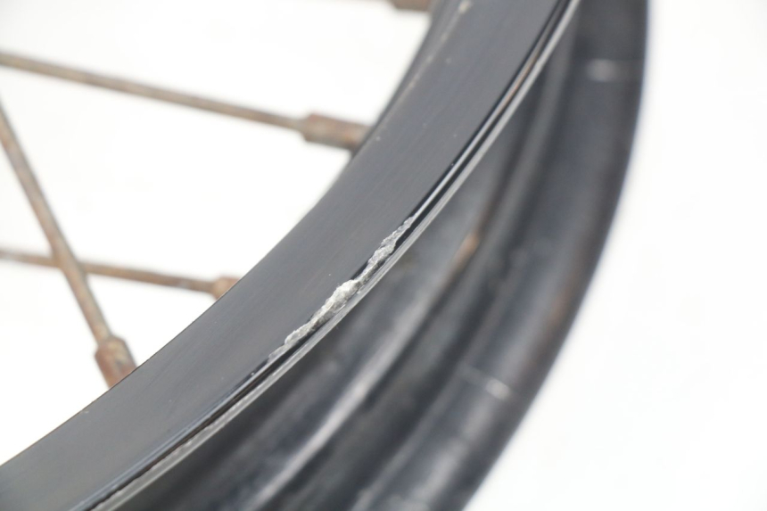 photo de CERCHIO POSTERIORE SUZUKI XF FREEWIND 650 (1997 - 2003) - Altra angolazione