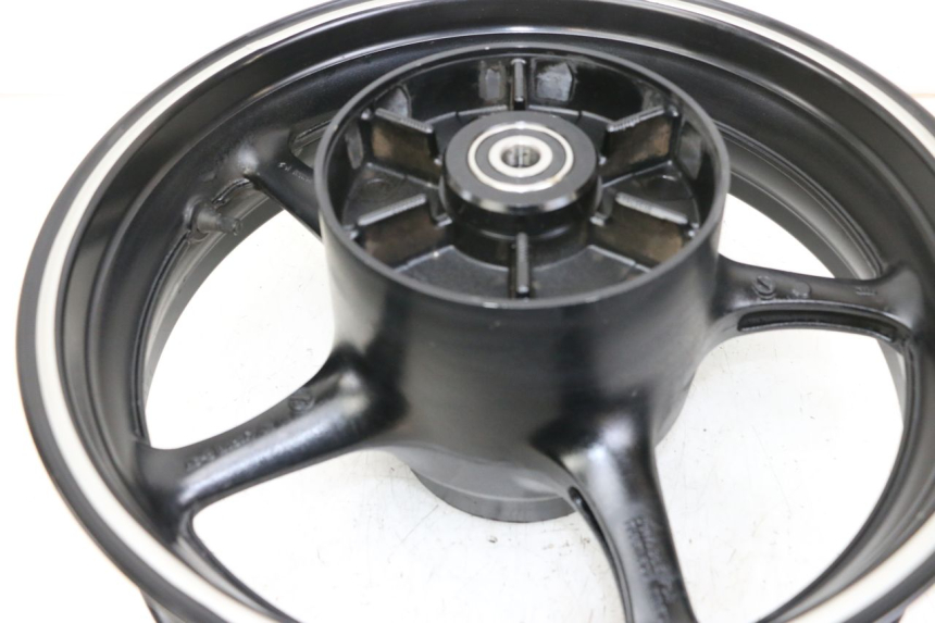 photo de CERCHIO POSTERIORE YAMAHA XJ6 ABS 600 (2008 - 2016) - Zoom sullo stato d'uso