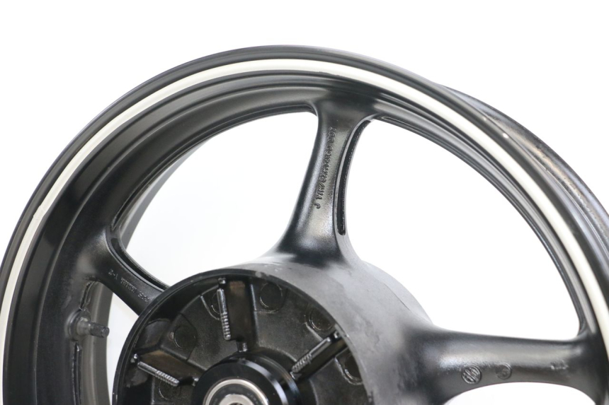 photo de CERCHIO POSTERIORE YAMAHA XJ6 ABS 600 (2008 - 2016) - Dettagli dei punti di fissaggio