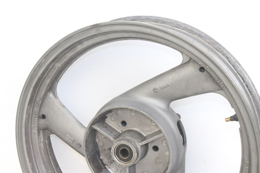 photo de CERCHIO POSTERIORE YAMAHA XJN DIVERSION 600 (2000 - 2003) - Zoom sullo stato d'uso