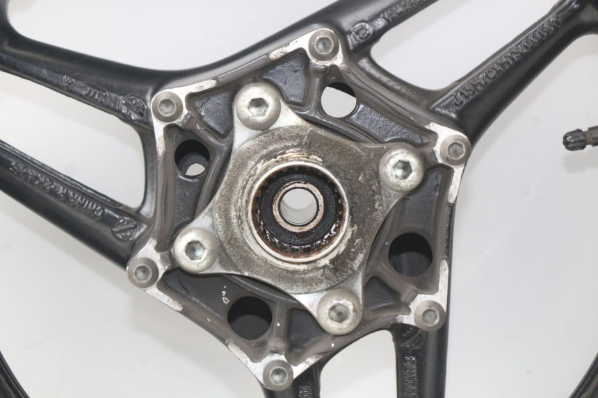 photo de CERCHIO POSTERIORE YAMAHA XP T-MAX TMAX 500 (2008 - 2012) - Caratteristiche distintive