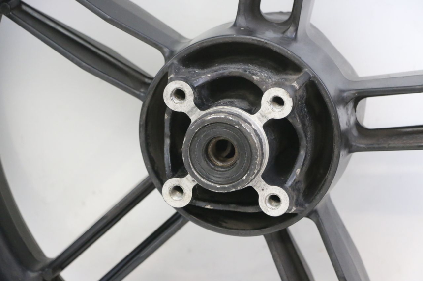 photo de CERCHIO POSTERIORE YAMAHA TZR 50 (2008 - 2016) - Altra angolazione