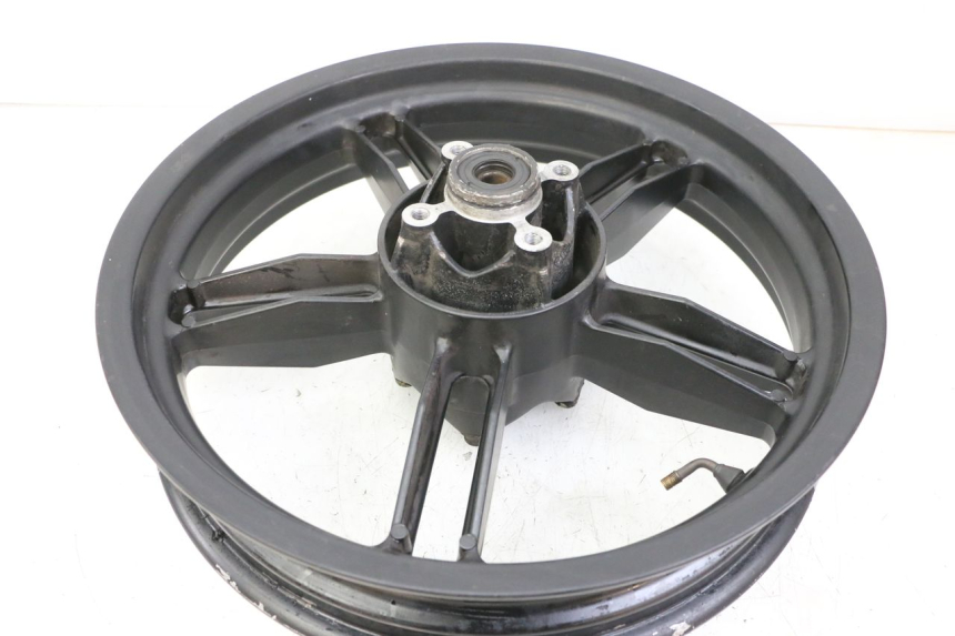 photo de CERCHIO POSTERIORE YAMAHA TZR 50 (2008 - 2016) - Dettagli dei punti di fissaggio