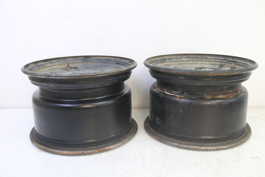 photo de CERCHIO POSTERIORE YAMAHA YFM GRIZZLY 550 (2008 - 2015) - Stato della superficie e materiale