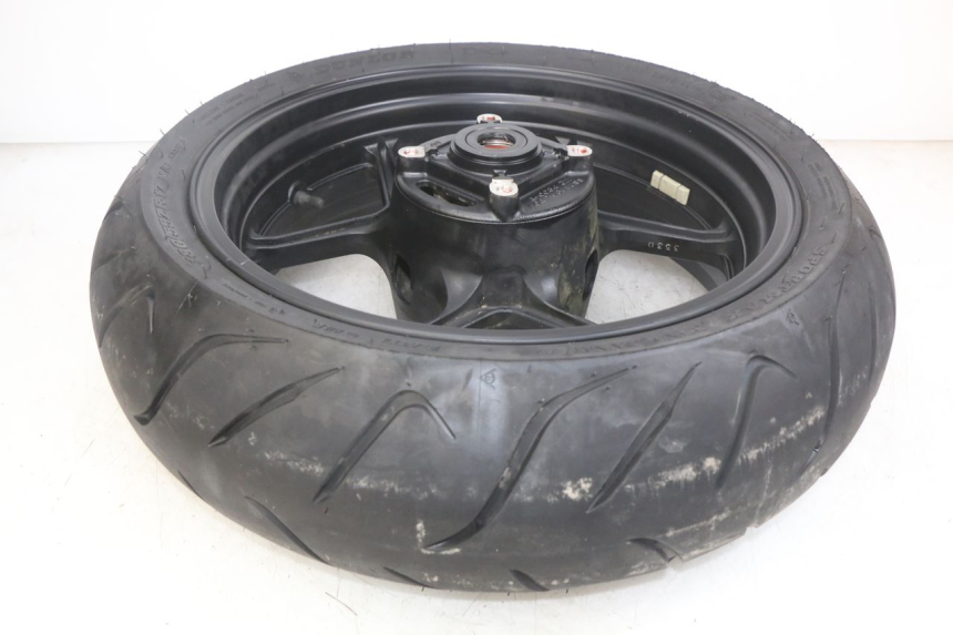 photo de CERCHIO POSTERIORE KAWASAKI Z 750 (2007 - 2013) - Primo piano tecnico