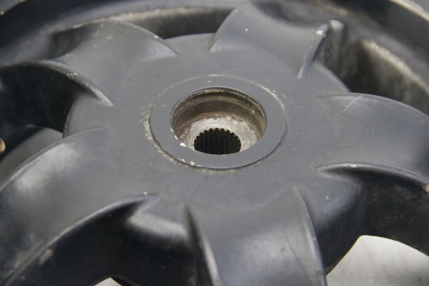 photo de CERCHIO POSTERIORE PIAGGIO ZIP 2T 50 (2009 - 2019) - Ispezione visiva dettagliata