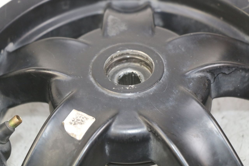 photo de CERCHIO POSTERIORE PIAGGIO ZIP 4T 50 (2018 - 2020) - Stato della superficie e materiale