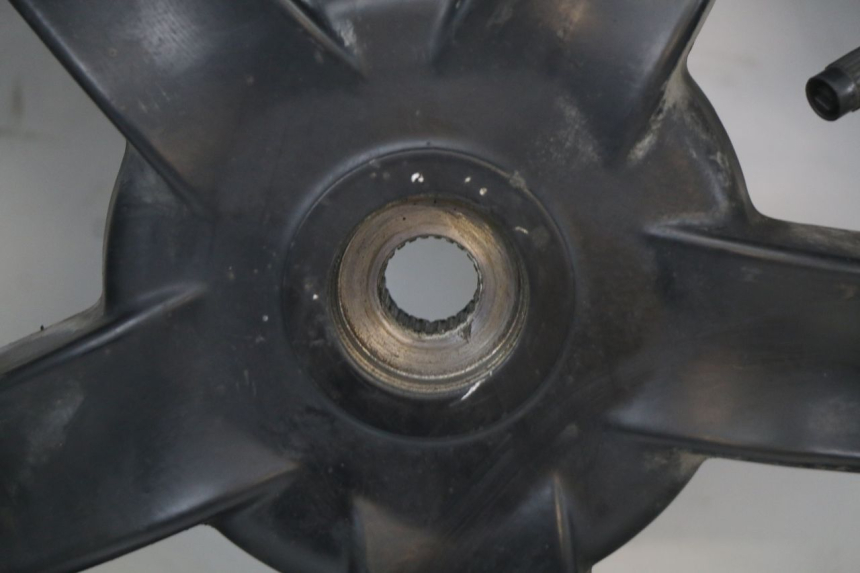 photo de CERCHIO POSTERIORE PIAGGIO ZIP 4T 50 (2018 - 2020) - Altra angolazione