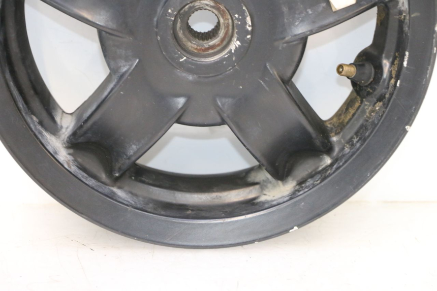 photo de CERCHIO POSTERIORE PIAGGIO ZIP 4T 50 (2018 - 2020) - Zoom sullo stato d'uso