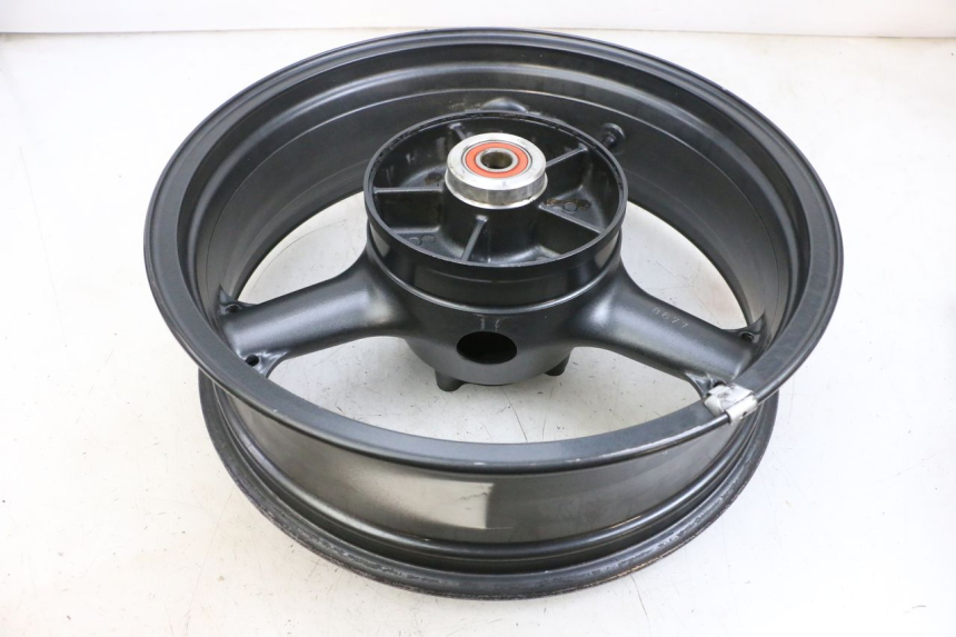 photo de CERCHIO POSTERIORE KAWASAKI ZR 7 750 (1999 - 2004) - Zoom sullo stato d'uso