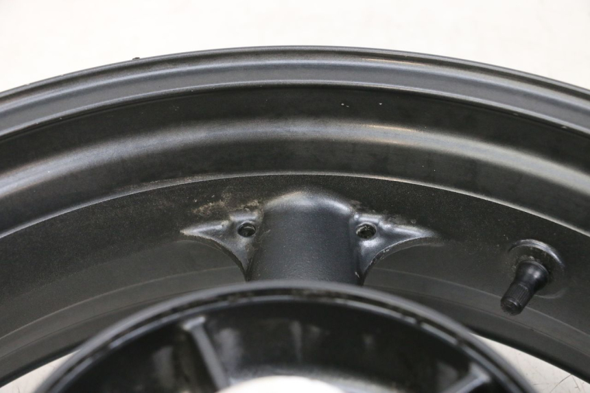 photo de CERCHIO POSTERIORE KAWASAKI ZR 7 750 (1999 - 2004) - Altra angolazione