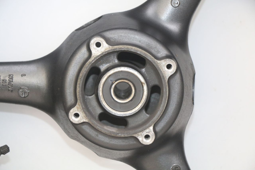 photo de CERCHIO POSTERIORE KAWASAKI ZX-6R ZX6R 600 (1995 - 1997) - Ispezione visiva dettagliata