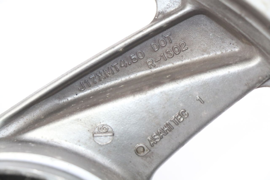 photo de CERCHIO POSTERIORE KAWASAKI ZZR 600 (1995 - 2004) - Zoom sullo stato d'uso