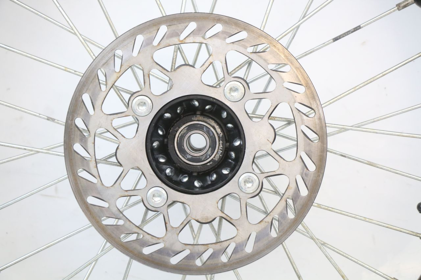 photo de CERCHIO ANTERIORE ORION AGB37 CRF1 DIRT BIKE 140 - Primo piano tecnico