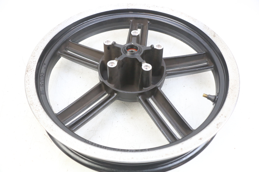 photo de CERCHIO ANTERIORE KYMCO AGILITY 16+ 4T 50 (2018 - 2023) - Zoom sullo stato d'uso