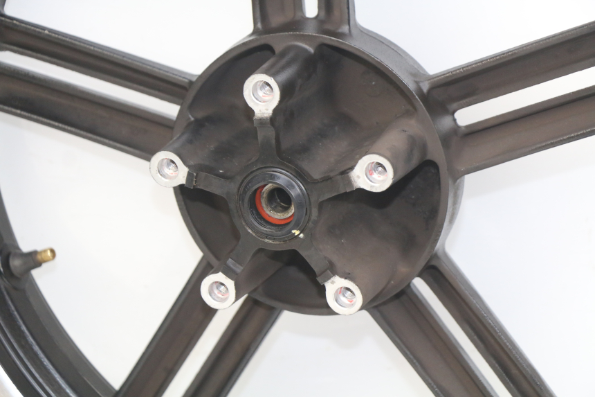 photo de CERCHIO ANTERIORE KYMCO AGILITY 16+ 4T 50 (2018 - 2023) - Marcature e riferimenti originali