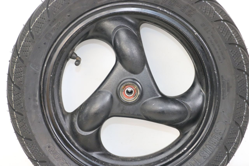 photo de CERCHIO ANTERIORE KYMCO AGILITY 4T 50 (2018 - 2022) - Caratteristiche distintive