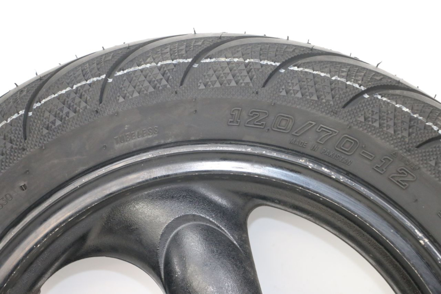 photo de CERCHIO ANTERIORE KYMCO AGILITY 4T 50 (2018 - 2022) - Primo piano ad alta risoluzione