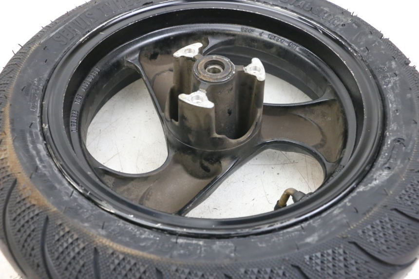 photo de CERCHIO ANTERIORE KYMCO AGILITY 4T 50 (2018 - 2022) - Zoom sullo stato d'uso